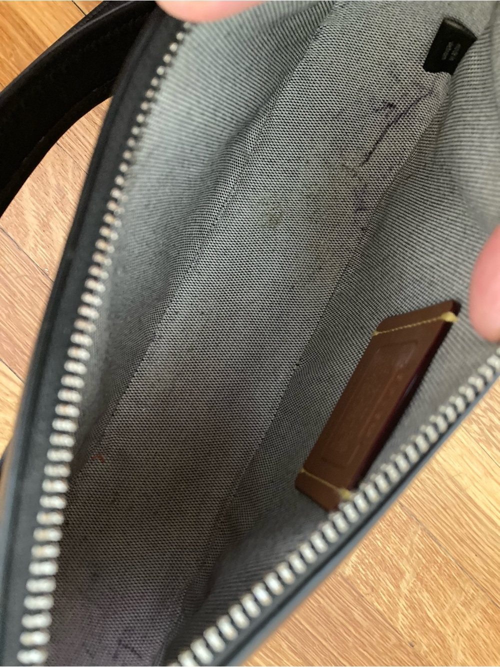 Coach Swinger Bag with Rivets - Picture 6 of 6